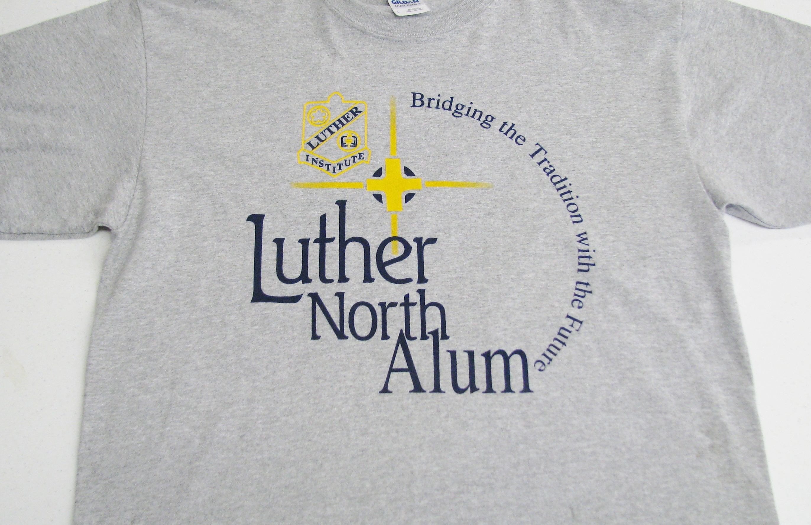 alumni shirt cropped